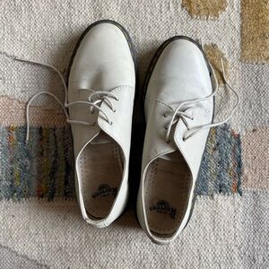 Doc Marten’s 10084 in Cream Leather